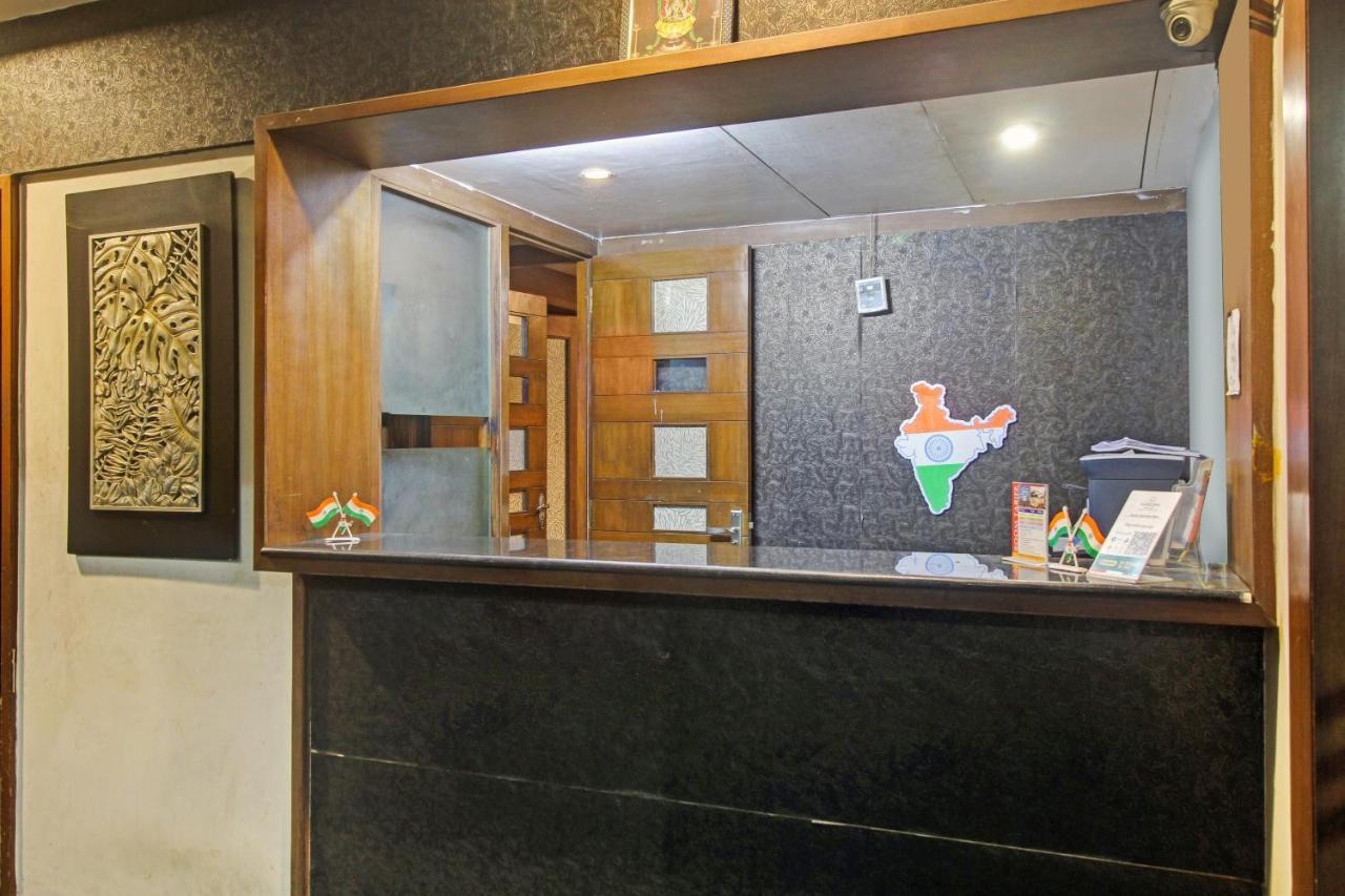 Collection O 82357 Hotel Surabhi Pride Trimulgherry Exterior photo