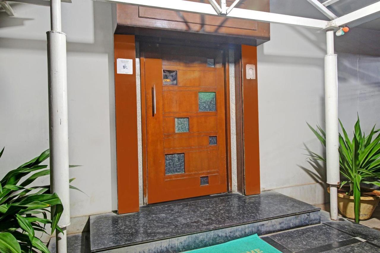 Collection O 82357 Hotel Surabhi Pride Trimulgherry Exterior photo